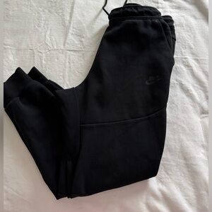 Tech Fleece Large black